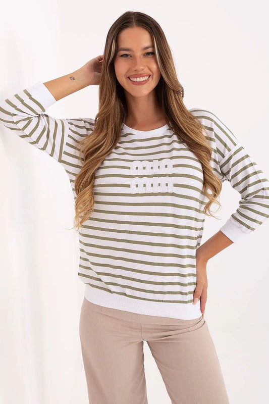 Blouse model 217306 Relevance