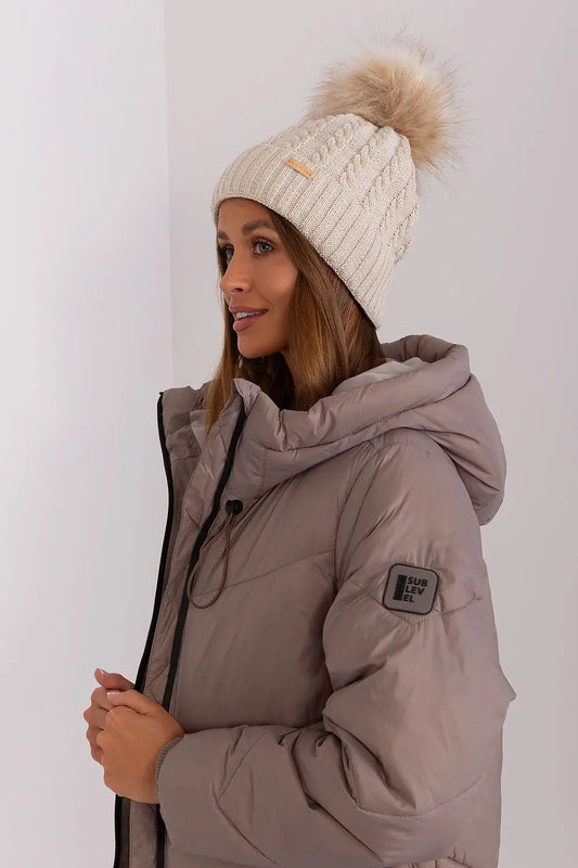 Cap model 187438 Rue Paris