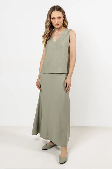Long skirt model 212207 awama