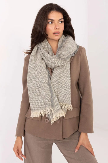 Shawl model 219616 AT
