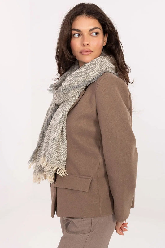 Shawl model 219616 AT