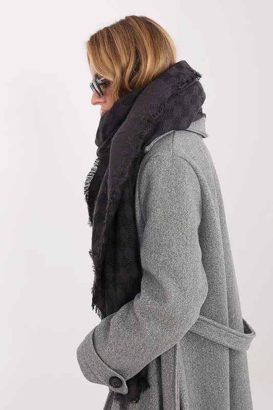 Shawl model 222301 AT