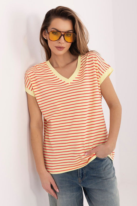 T-shirt model 225463 Relevance