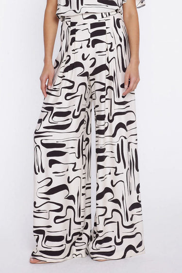 Women trousers model 228007 Nife