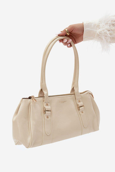 Everyday handbag model 230409 Step in style