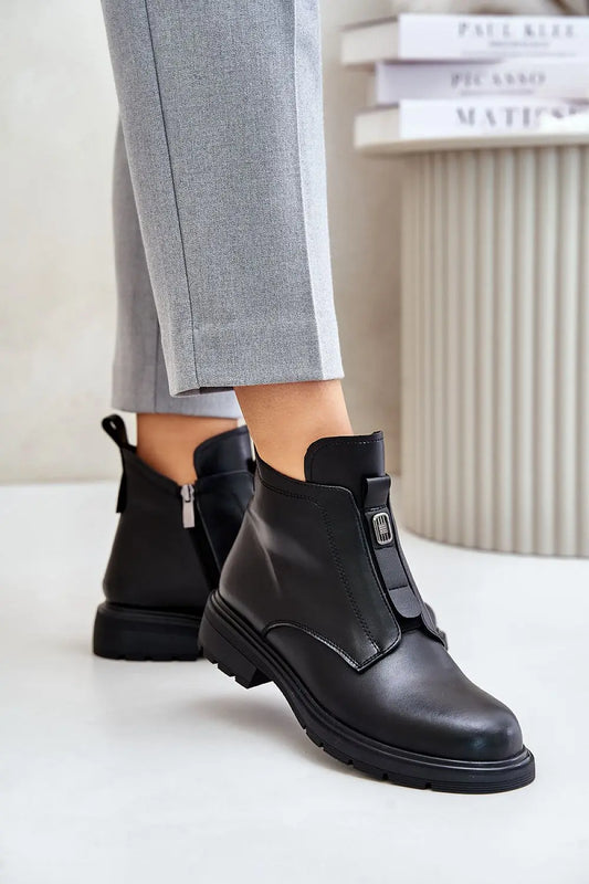  Boots model 202130 Step in style 