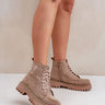  Boots model 204727 Step in style 