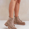  Boots model 204727 Step in style 