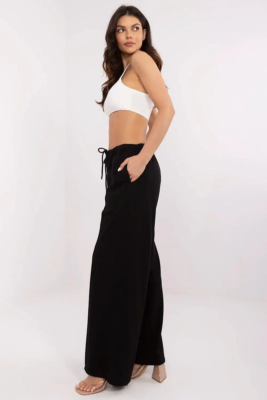  Tracksuit trousers model 210619 Relevance 