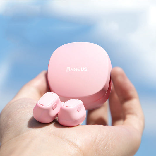 True wireless bluetooth earbuds  